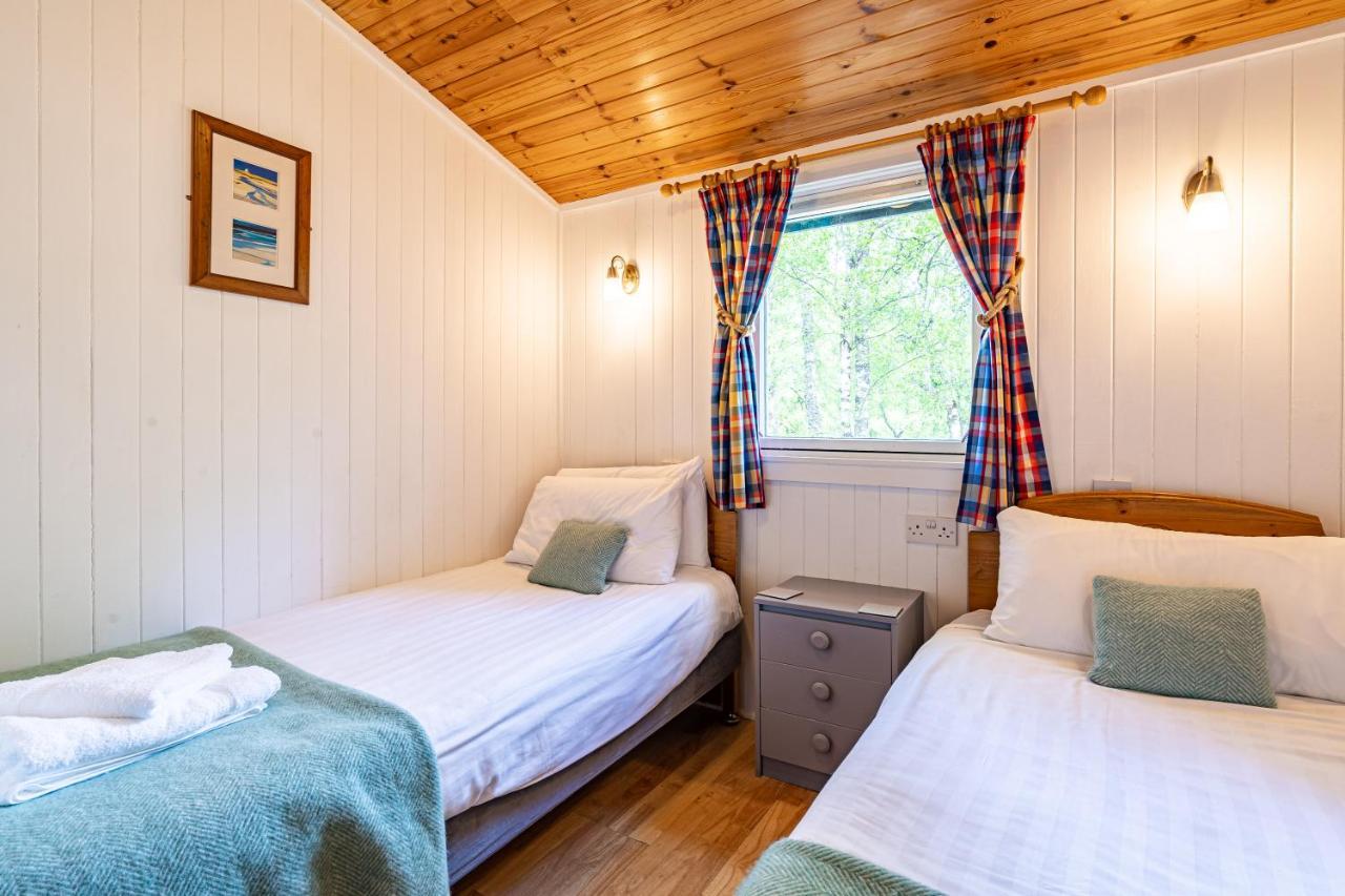 Heather Lodge 10 With Hot Tub Belladrum Exteriér fotografie