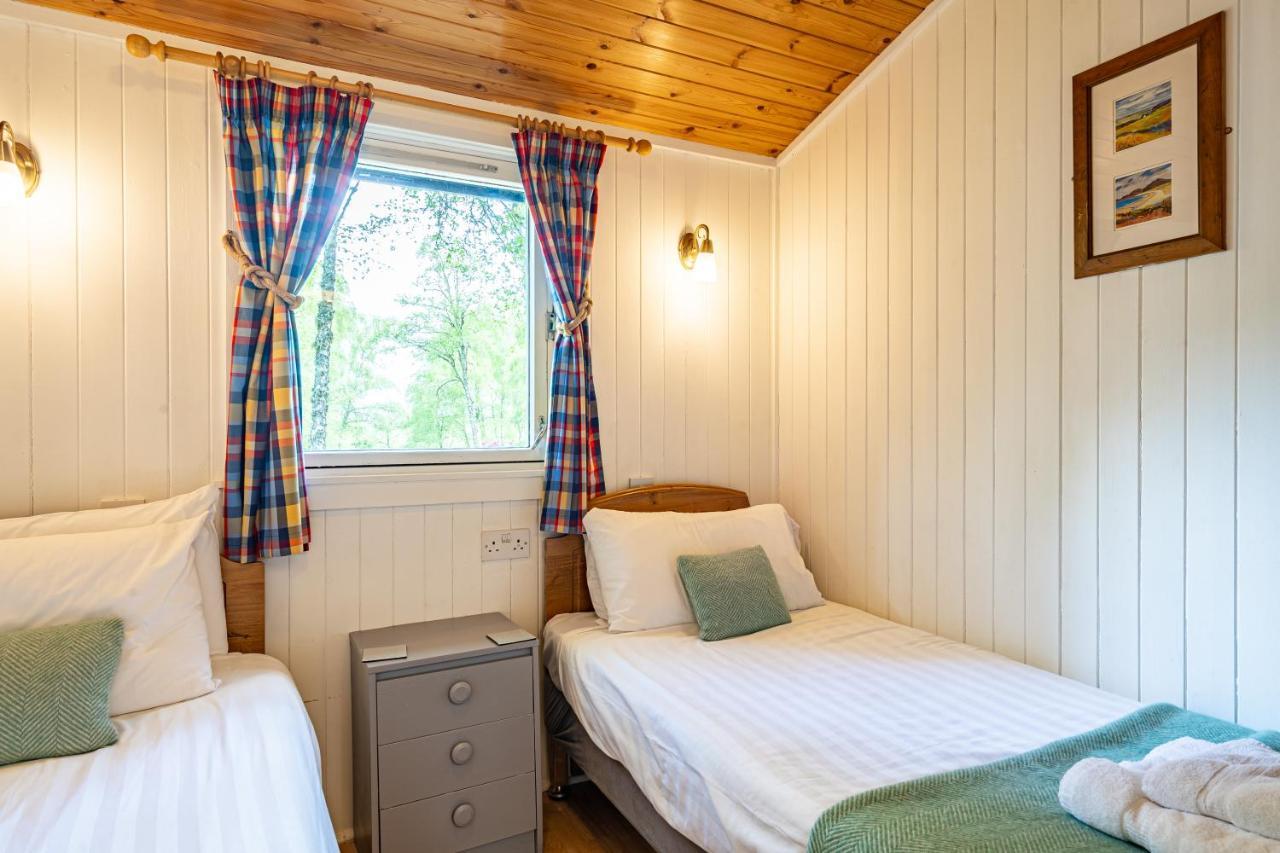 Heather Lodge 10 With Hot Tub Belladrum Exteriér fotografie